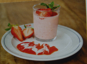 Erdbeerjoghurtschaum2_cr.jpg